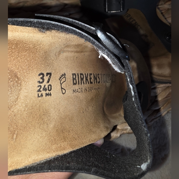 Birkenstock Gizeh Black Leather Thong Sandals size 37 6.5 barely worn - Picture 8 of 8